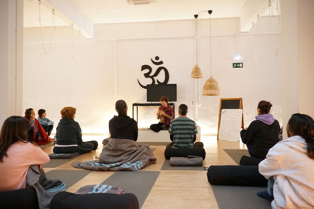 GO Yoga Estudio consolida un encuentro pionero que une ciencia, medicina y yoga