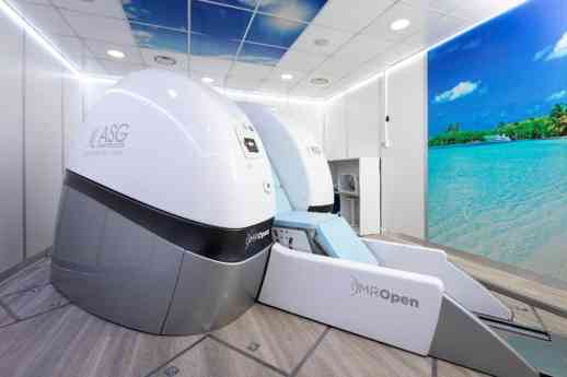 MROpen EVO en el RSNA 2025: nueva función de exploración por resonancia magnética para obtener imágenes pélvicas basadas en síntomas en posición vertical