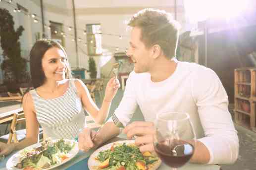 El 81% de los españoles hace deporte y el 77% come sano, pero solo el 47% se siente a gusto con su cuerpo, según datos de Herbalife