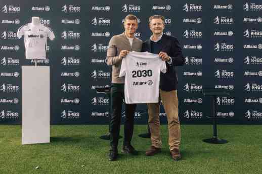 Allianz y Toni Kroos Academy firman una alianza para impulsar el talento futbolístico entre niños y jóvenes