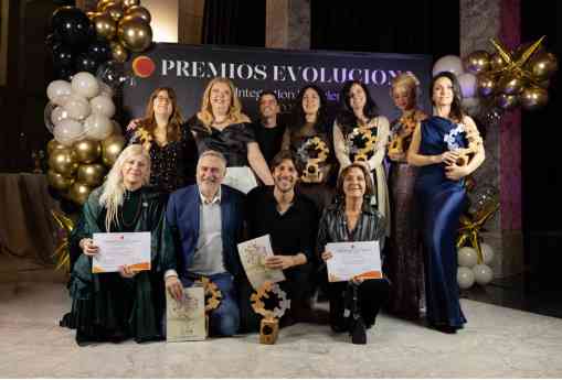 Cuatro médicos, más de 42.800 votos y una gala que une ciencia y sector holístico en España