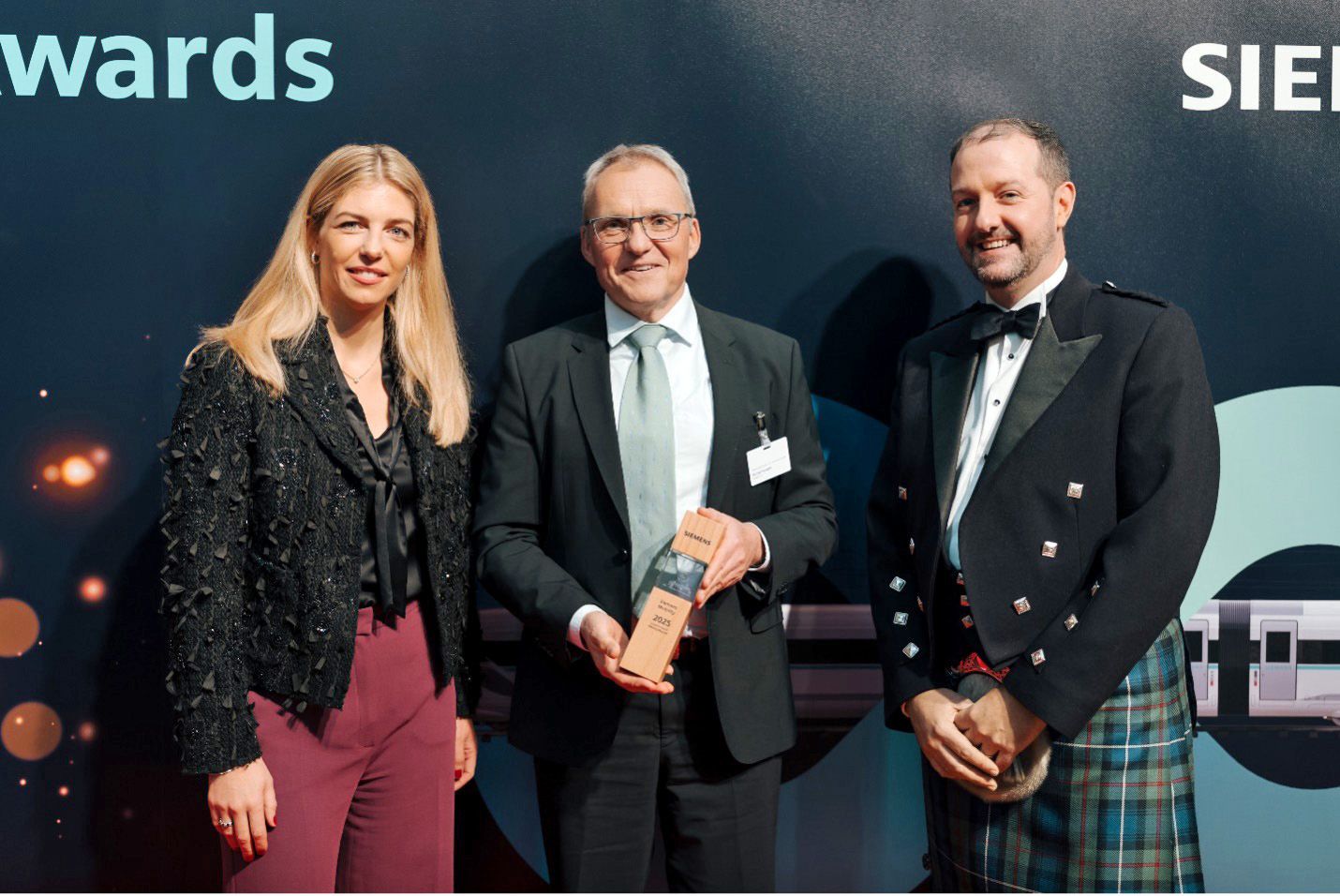 A Schaeffler ganha o Prémio Siemens Mobility Supplier Award 2025 A Schaeffler ganha o Prémio Siemens Mobility Supplier Award 2025