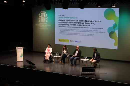 El Congreso de Sevilla fija la hoja de ruta del sistema de cuidados hacia 2050 con la sostenibilidad y la comunidad como ejes clave