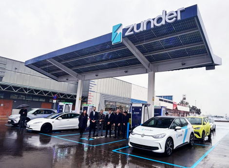 Zunder inaugura su estación de carga en Sedaví (Valencia) tras reconstruir los daños causados por la DANA 