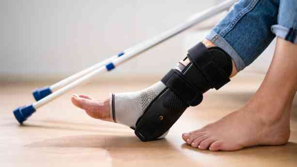 Los esguinces de tobillo mal recuperados pueden provocar inestabilidad y desgaste articular 