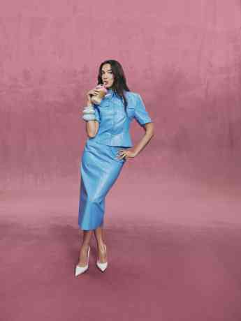 Dua Lipa se une a Nespresso
