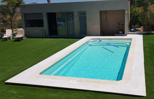 Poliéster Casariche lidera la vanguardia en soluciones hidráulicas con sus nuevas piscinas de alta resistencia
