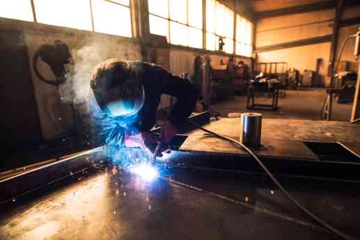 Solda Electric comercializa equipos de corte por plasma para uso profesional e industrial