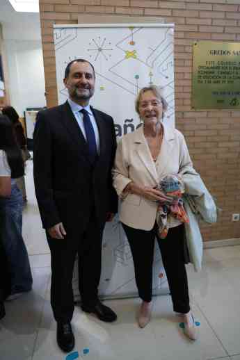 La escritora Soledad Puértolas recibe el Premio Cultura GSD 2026