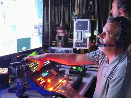 La herramienta que revoluciona el broadcasting en festivales de música: Stream Deck Studio de Elgato