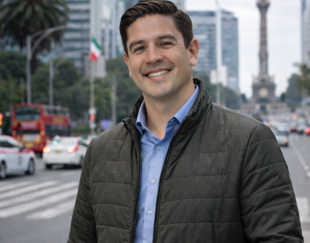 Héctor Manuel Montero Rodríguez orienta la digitalización emprendedora 