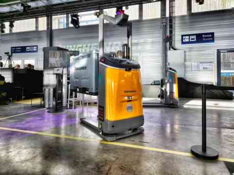 Automatización inteligente para aplicaciones de gran altura: Jungheinrich lanza el robot móvil EAC 212a