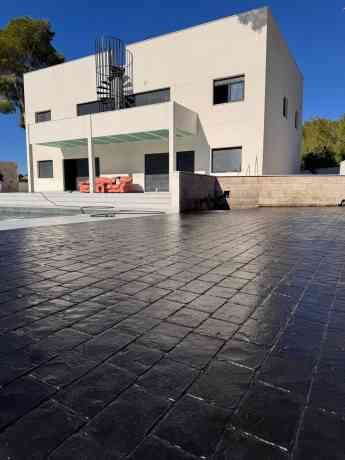 Pavimurcia destaca el hormigón impreso en Murcia por su calidad-precio y garantía
