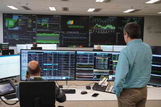 Iberdrola integra inteligencia artificial y talento humano en más de 450 proyectos para impulsar la electrificación y mejorar sus operaciones