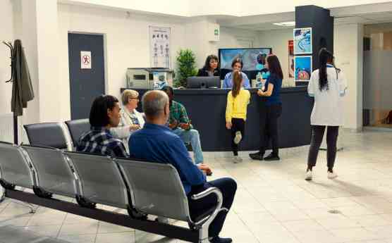 La automatización puede liberar hasta un 40% del tiempo dedicado a tareas administrativas en hospitales, según ERNI