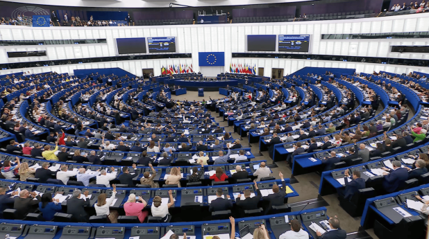 La AEA destaca el respaldo de la Eurocámara a reducir a 5 toneladas el umbral del CBAM para el aluminio