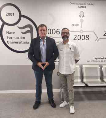 Formación Universitaria refuerza su apuesta por el talento femenino con la renovación de su patrocinio a las Cocodrilas Rugby Sevilla
