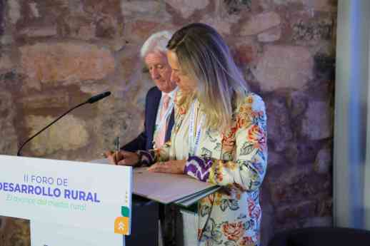 María Jesús Merino reclama desde Sigüenza una Ley del Pequeño Municipio que adapte las normas a la realidad rural