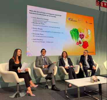 Ecuador lleva su liderazgo bananero más allá de las cifras: avances en sostenibilidad, impacto social e innovación marcan el futuro del sector