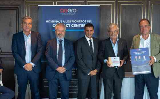 José María Pacheco, fundador de Konecta, reconocido por la AEERC por su trayectoria y contribución al desarrollo del sector de CX