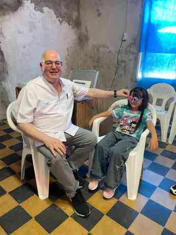 Misión cumplida en Argentina con la entrega de casi 600 gafas de Fundación Cione Ruta de la Luz
